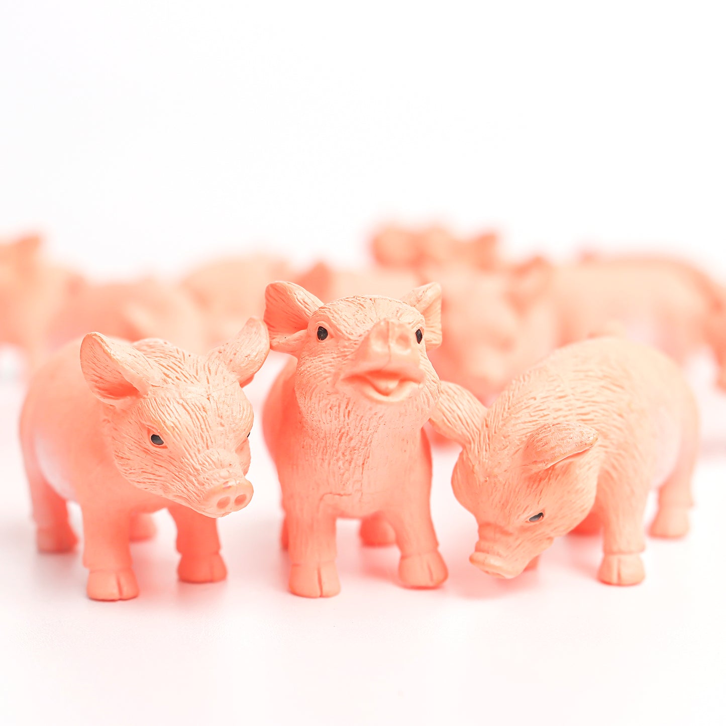 pamonrueer 15 Pcs Farm Pig Animals Figurine Realistic Pig Set Figure Plastic Farm Animal Model for Cake Topper Table Decoration Party Favor Birthday Gifts