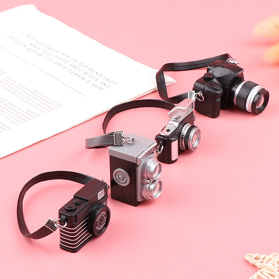 pamonrueer 4 Pcs Digital Camera Products Package Miniature SLR Camera Mini Camera Ornament Vintage Camera Model Digital SLR Camera Dollhouse Decoration Accessories Photography Props